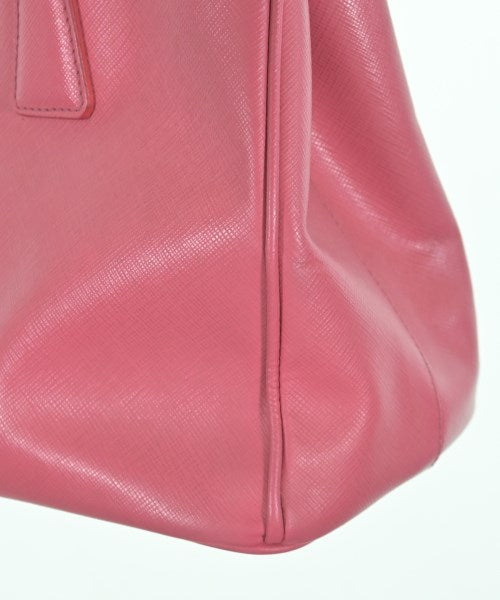 PRADA กระเป๋าถือ