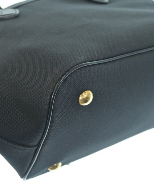 PRADA กระเป๋าถือ