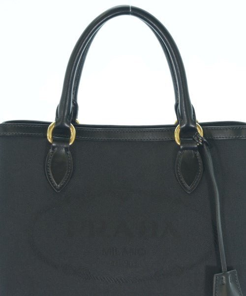 PRADA กระเป๋าถือ