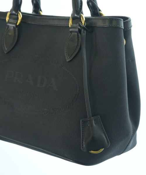 PRADA กระเป๋าถือ