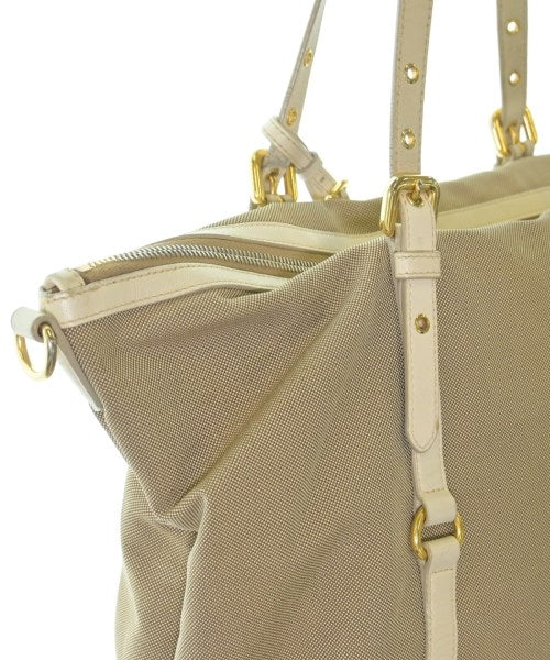 PRADA กระเป๋าถือ