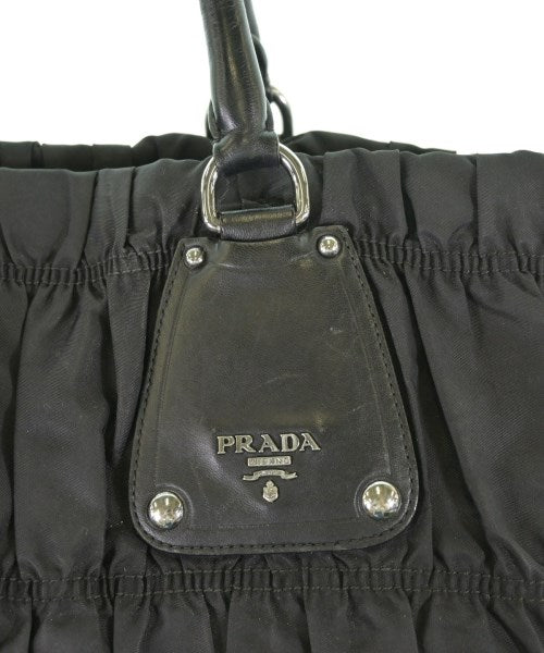 PRADA กระเป๋าถือ