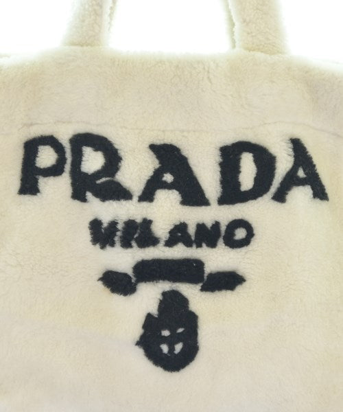 PRADA กระเป๋าถือ