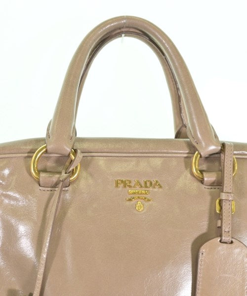 PRADA กระเป๋าถือ