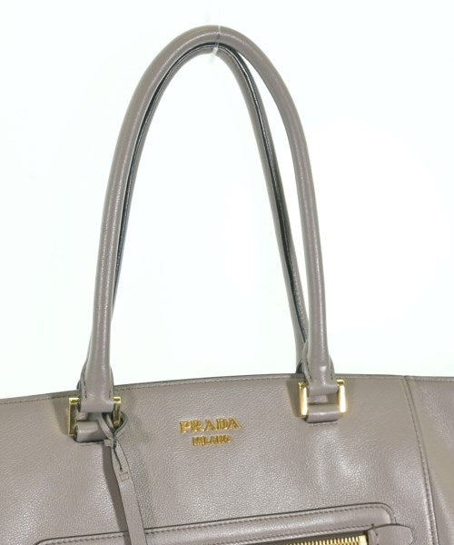 PRADA กระเป๋าถือ