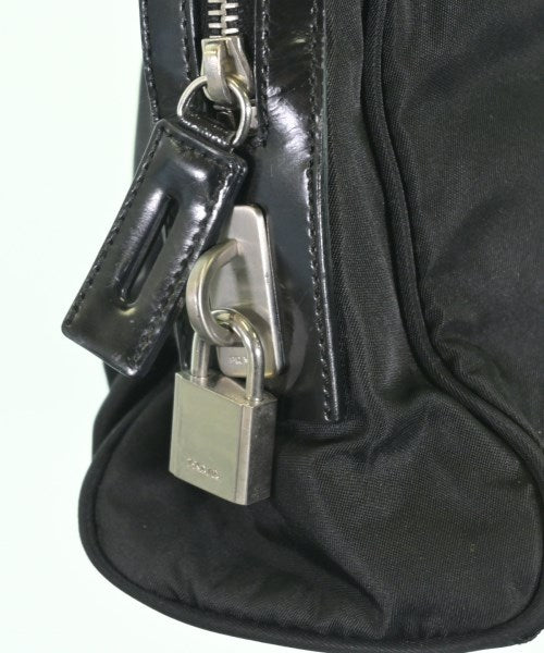 PRADA กระเป๋าถือ