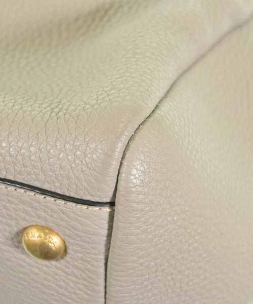 PRADA กระเป๋าถือ