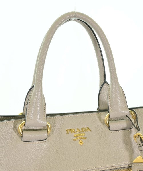 PRADA กระเป๋าถือ