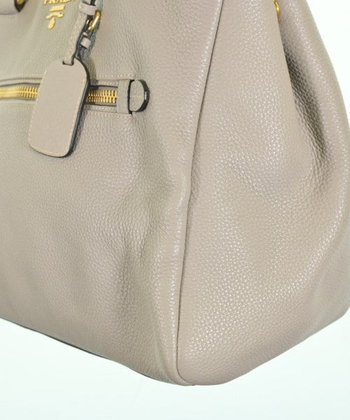 PRADA กระเป๋าถือ