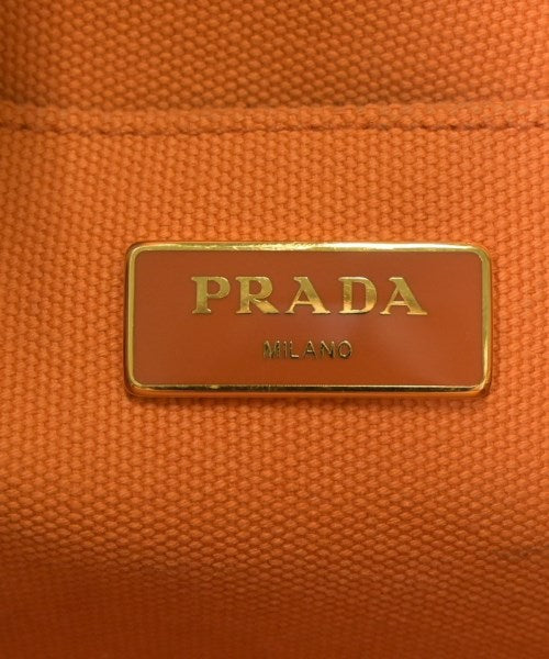 PRADA กระเป๋าถือขนาดใหญ่