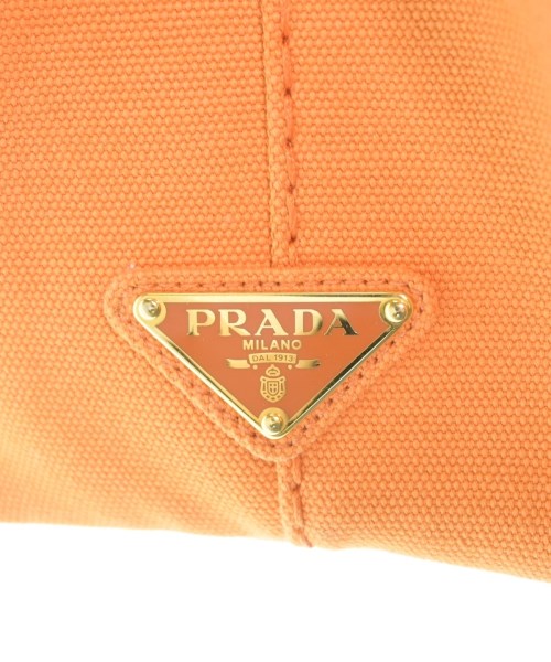 PRADA กระเป๋าถือขนาดใหญ่
