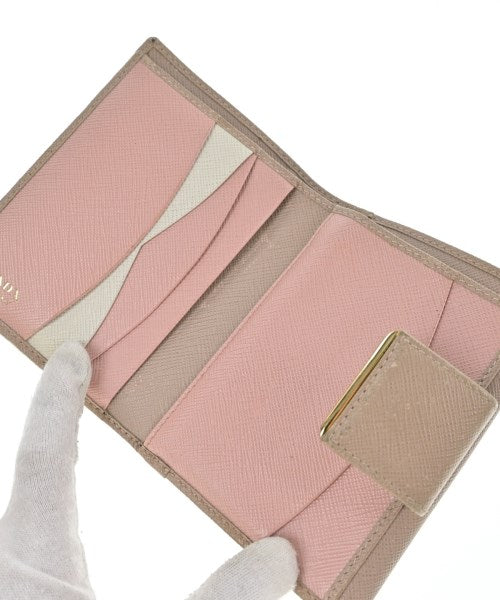 PRADA กระเป๋าสตางค์/กระเป๋าใส่เหรียญ