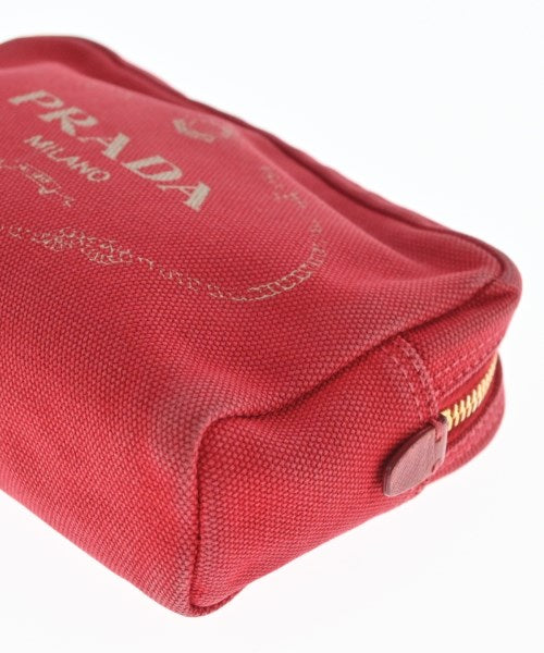 PRADA กระเป๋า