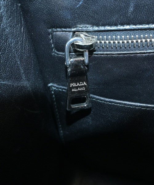 PRADA กระเป๋าถือ