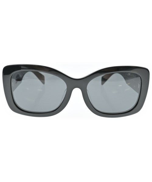 PRADA แว่นกันแดด