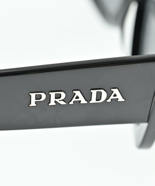 PRADA แว่นกันแดด