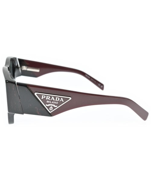 PRADA แว่นกันแดด