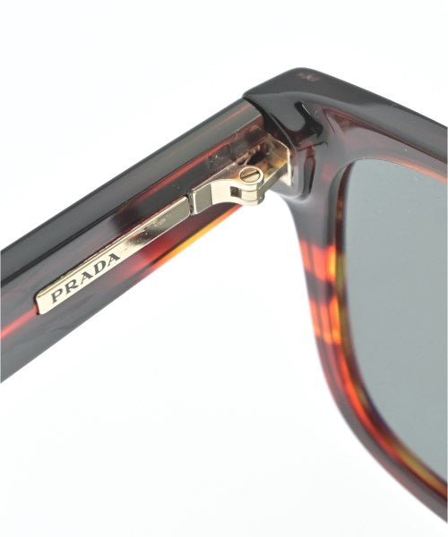 PRADA แว่นกันแดด