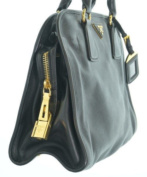 PRADA กระเป๋าถือ