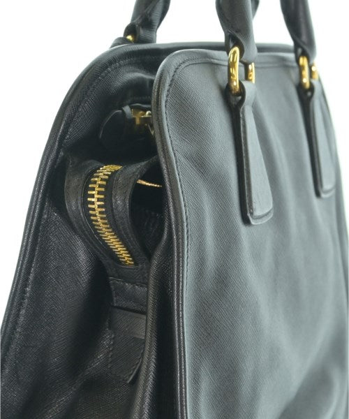 PRADA กระเป๋าถือ