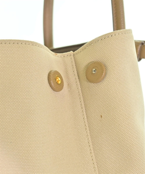 PRADA กระเป๋าถือ