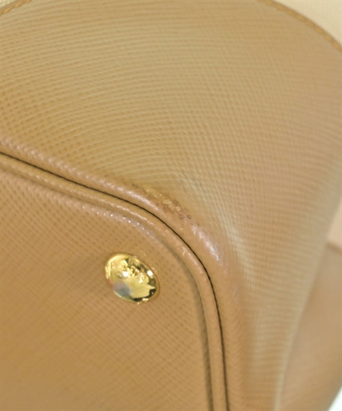 PRADA กระเป๋าถือ