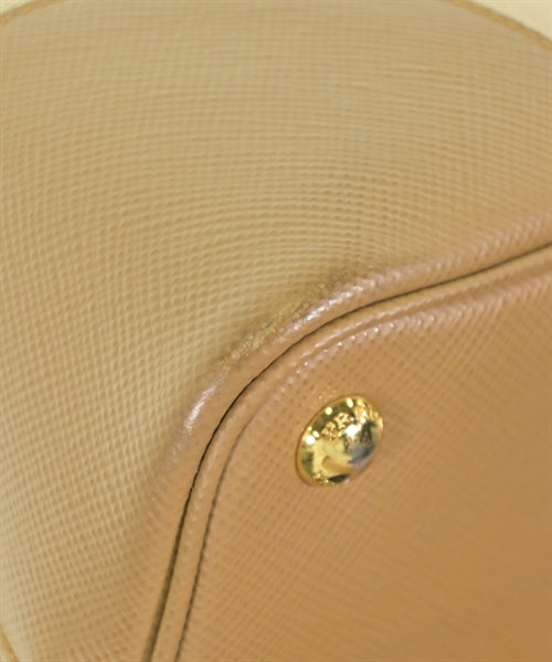 PRADA กระเป๋าถือ