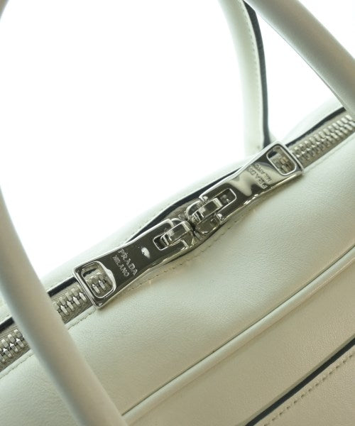 PRADA กระเป๋าถือ