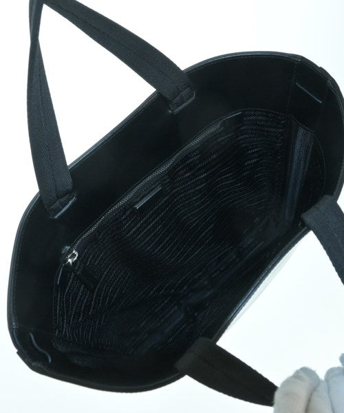 PRADA กระเป๋าถือขนาดใหญ่