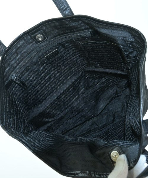 PRADA กระเป๋าถือขนาดใหญ่