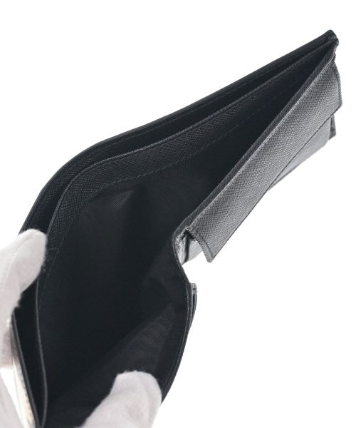 PRADA กระเป๋าสตางค์/กระเป๋าใส่เหรียญ