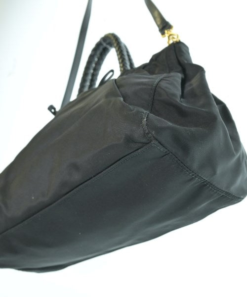 PRADA กระเป๋าถือ