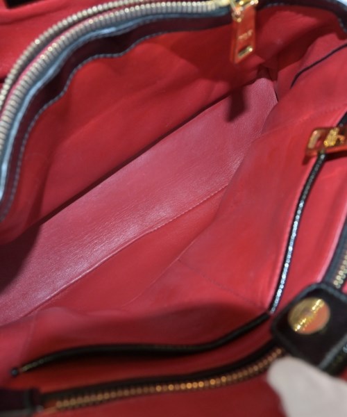 PRADA กระเป๋าถือ