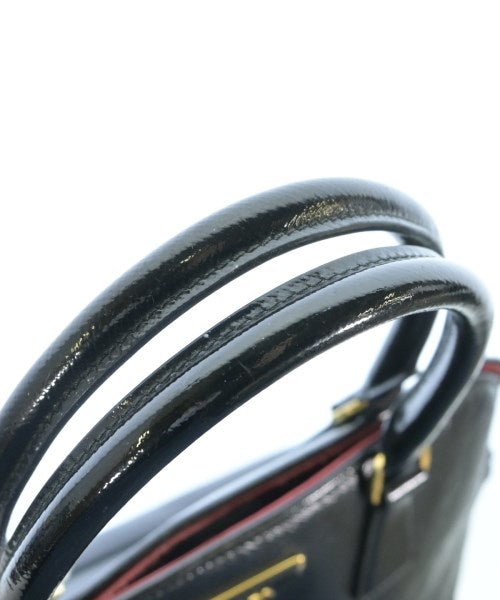 PRADA กระเป๋าถือ