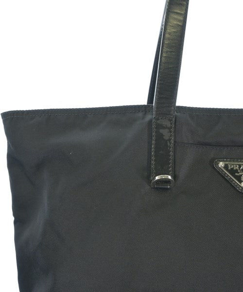 PRADA กระเป๋าถือขนาดใหญ่