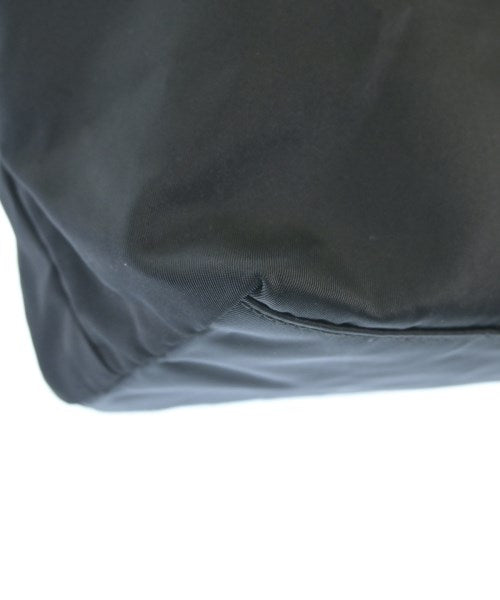 PRADA กระเป๋าถือขนาดใหญ่