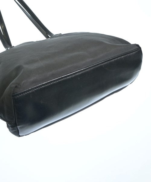 PRADA กระเป๋าถือขนาดใหญ่