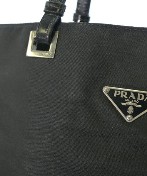PRADA กระเป๋าถือขนาดใหญ่