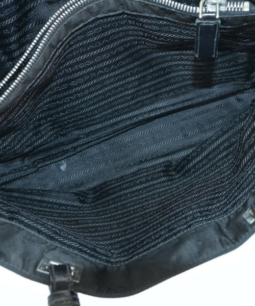 PRADA กระเป๋าถือขนาดใหญ่