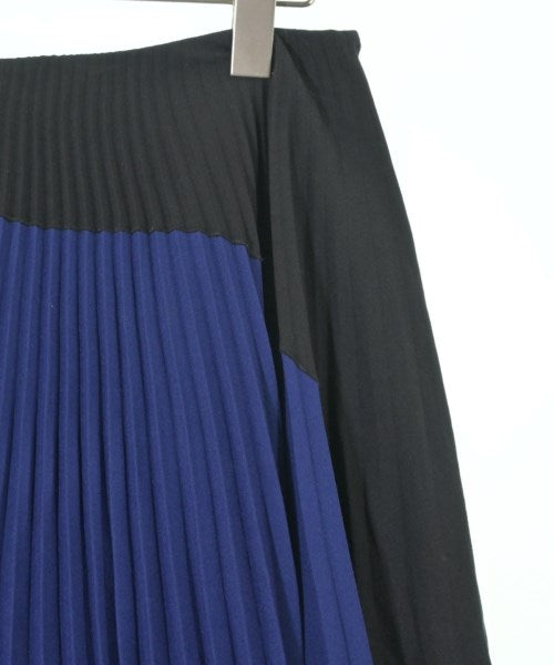 PRADA กระโปรงยาวถึงเข่า