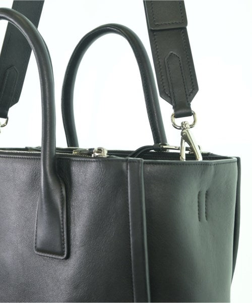 PRADA กระเป๋าถือ