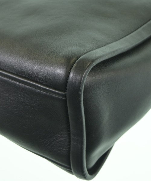 PRADA กระเป๋าถือ