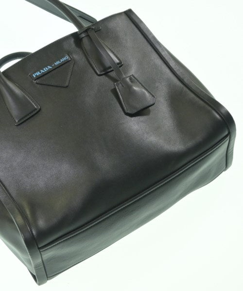 PRADA กระเป๋าถือ