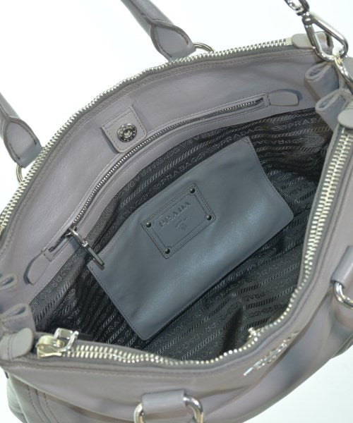 PRADA กระเป๋าถือ