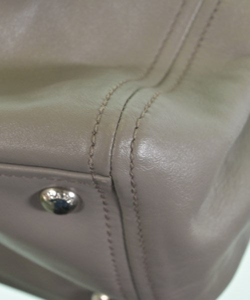 PRADA กระเป๋าถือ