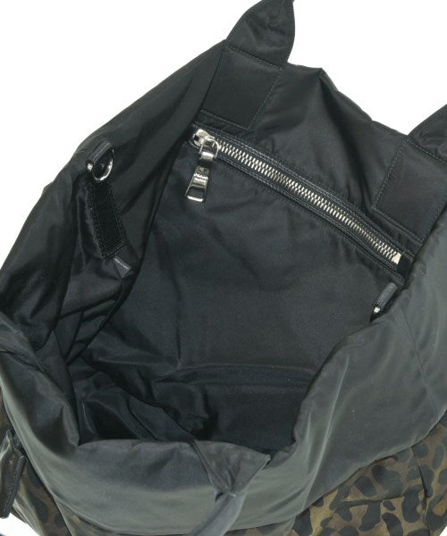 PRADA กระเป๋าถือขนาดใหญ่