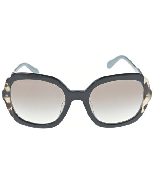 PRADA แว่นกันแดด