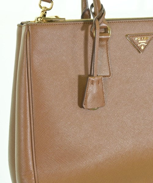 PRADA กระเป๋าถือ