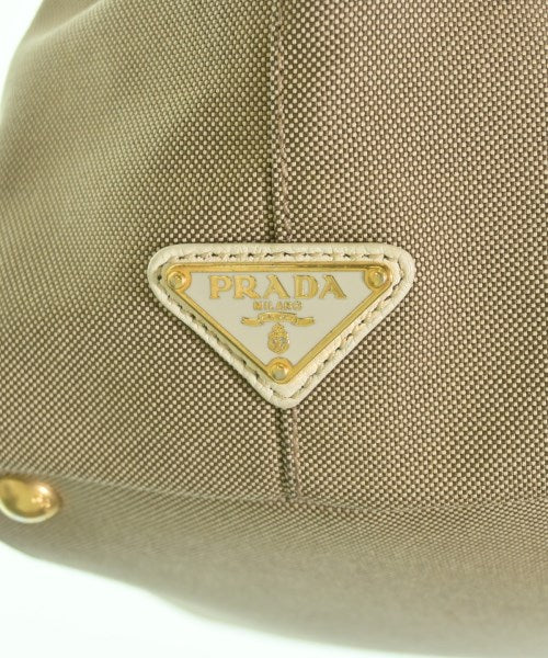 PRADA กระเป๋าถือขนาดใหญ่