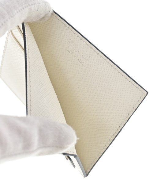 PRADA กล่องใส่บัตร